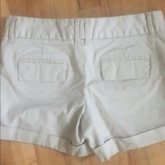 Shorts - Picture 2 of 3